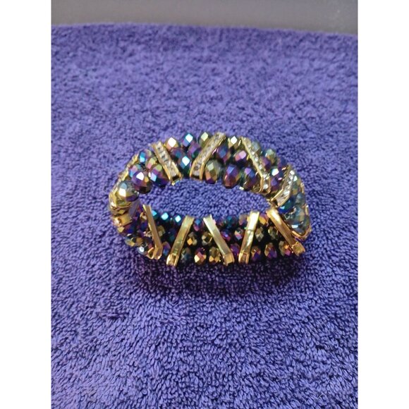 Gold-Tone Stretch Bracelet With Iridescent Beads & Crisscross Design - Picture 2 of 3